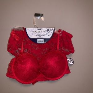 Bra and panty set